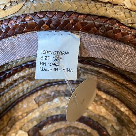 New Straw Hat by Simply II - Picture 3 of 4